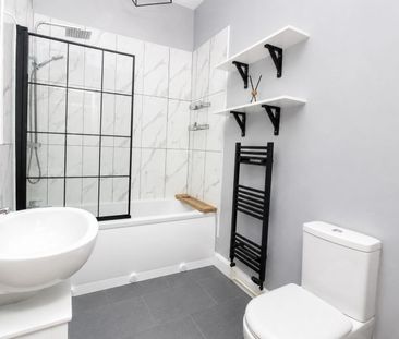 2 bedroom House To Let Total Size: 1012 SQ FT - Photo 4