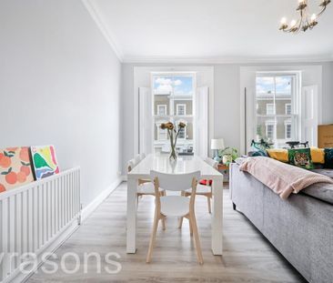 3 bedroom flat to rent - Photo 2