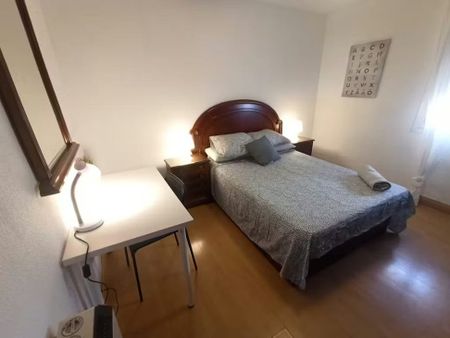 Calle de Pico Cejo, Madrid, Community of Madrid 28038 - Photo 5