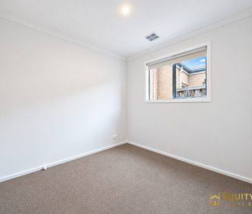 Brand New Modern Family Living in Manor Lakes – 29 Praline Street - Photo 5