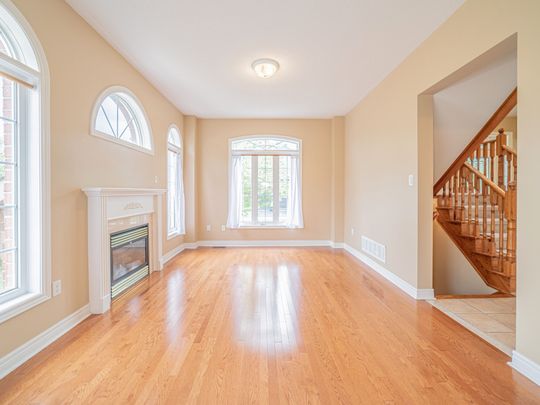 For Lease - 2507 Nichols Drive, Oakville, Ontario - Photo 1