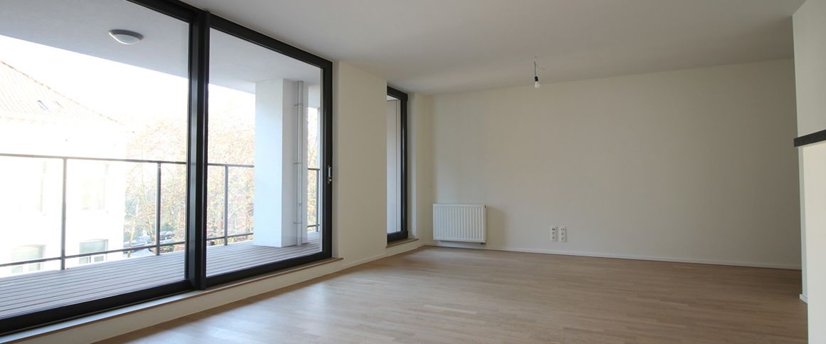 Live with the owner - Beautiful view 2 bedroom apartment with large terrace - Foto 1