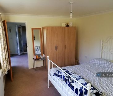 2 bedroom flat to rent - Photo 6