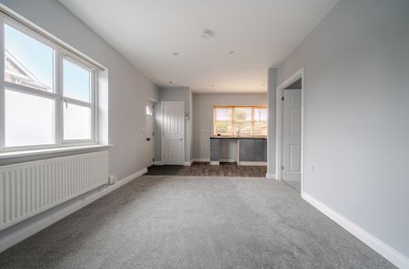 1 bedroom semi-detached bungalow to rent - Photo 2