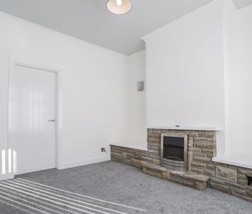 Fairfield Avenue, Rossendale - Photo 2