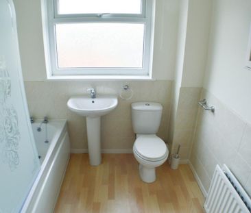 2 bedroom detached house to rent - Photo 6