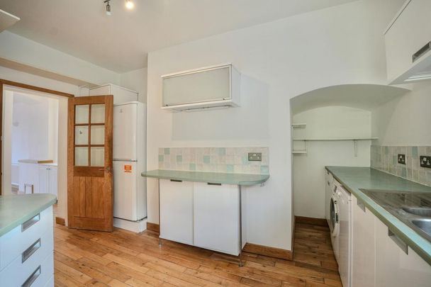 2 bedroom maisonette to rent - Photo 1