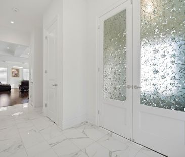 For Lease - 2380 Edward Leaver Trail, Oakville, Ontario - Photo 2