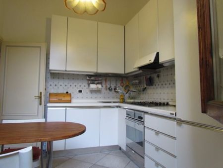 Via Zara, Florence, Tuscany 50129 - Photo 5