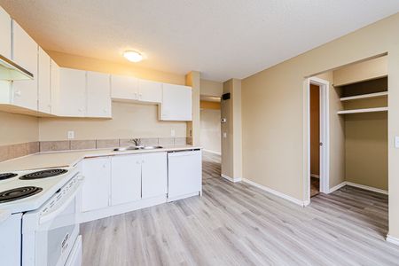 344 Aboyne Place Northeast, Calgary - Photo 2