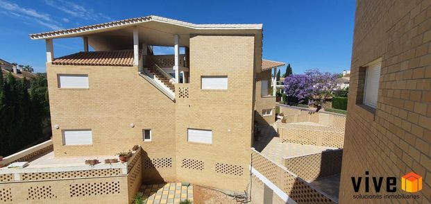 Luxury 4 room Detached House for rent in Bormujos, Andalusia - Photo 1