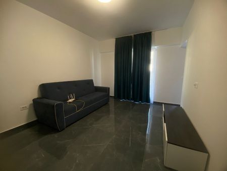 Ap. 2 cam Păcurari - Contemporan, încălzire în pardoseală, liber - Photo 2