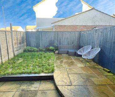 Aspen Gardens, Plymouth, Devon, PL7 - Photo 4