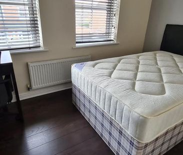 5 bedroom detached house to rent - Photo 3