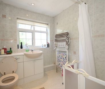 Horsell, Woking - Photo 1