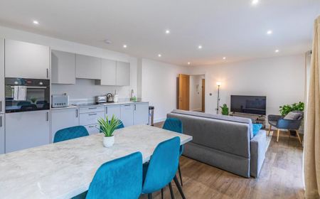 2 bedroom serviced apartment to rent - Photo 2