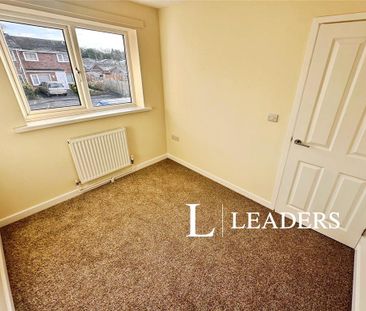 2 bedroom semi-detached house to rent - Photo 4