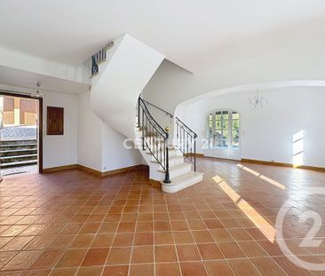Location Maison 4 pièces 167m² AUBAGNE 13400 - Photo 1