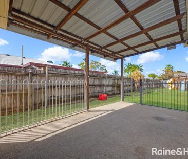 Charming Family Home in Kirwan - Photo 1