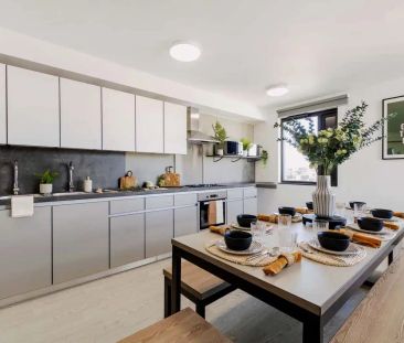 7 Bed Standard Ensuite - Photo 6