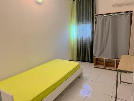 Location Appartement 5 pièces 71m² LES ABYMES 97139 - Photo 2