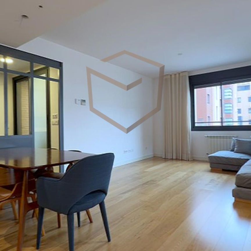 Piso de alquiler en Luis Martínez Feduchi, Encinar de los Reyes - Photo 1