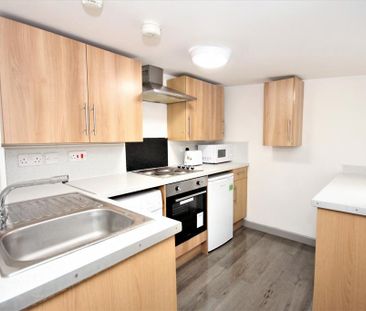 1 bedroom flat to rent - Photo 2