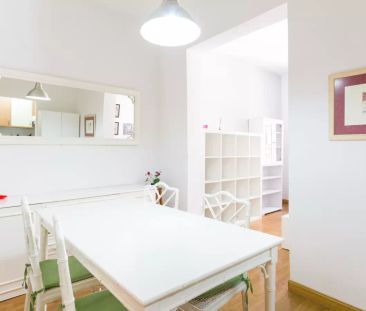 1-bedroom apartment with balcony for rent in Malasana - Photo 6