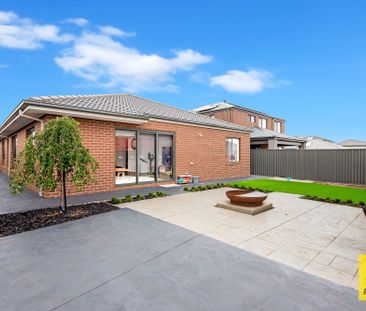 Luxurious Family Home - Photo 1