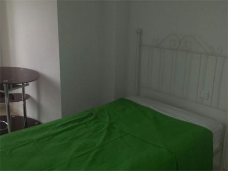 Piso de alquiler en Calle Doctor Fleming, 10, La Trinidad - Photo 2