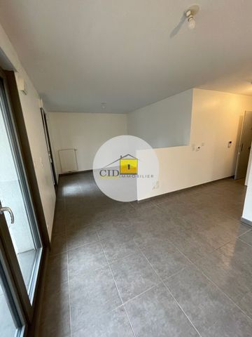 Location Appartement 1 pièce 31m² ST PRIEST 69800 - Photo 2