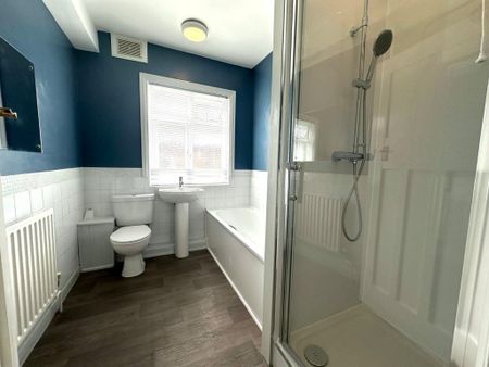 3 bedroom maisonette to rent - Photo 3