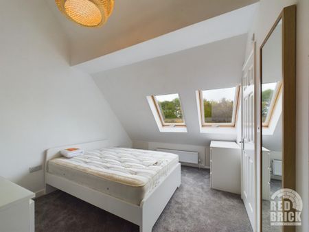 4 bedroom terraced house to rent - Photo 4