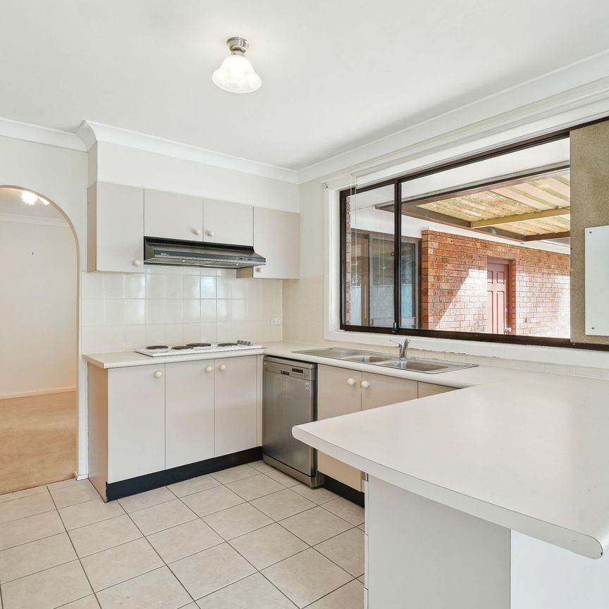 17 Holmegate Crescent, Cranebrook - Photo 1