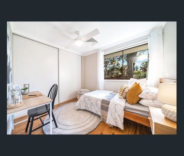 Beautifully presented home in the Heart of McGraths Hill - Photo 3