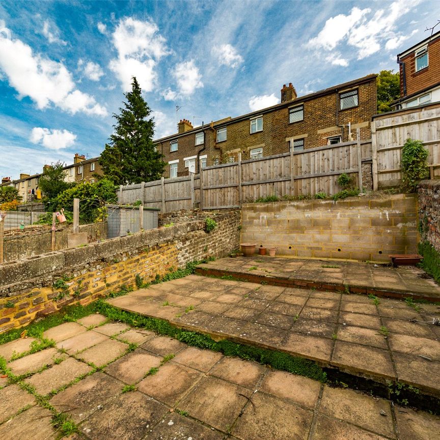 7 bedroom house to rent - Photo 1