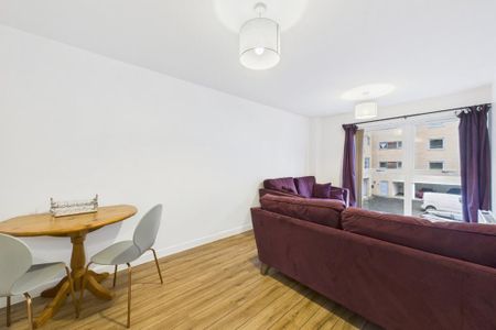 2 bedroom apartment to rent - Photo 2