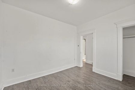 255 Kent Street W #Upper - Photo 3
