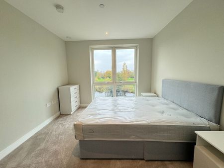 2 Bed Flat, Astell Road, SE3 - Photo 3