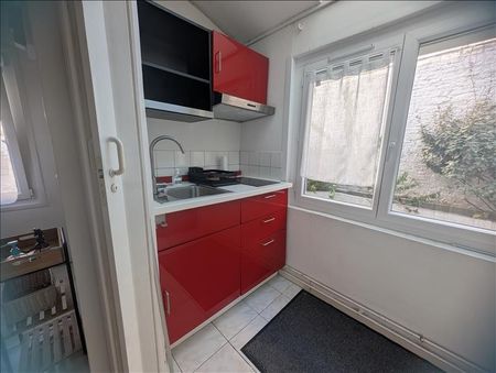 2 pièces - Meublé - 37 m² - RDC - Colocation non autorisée - Photo 3