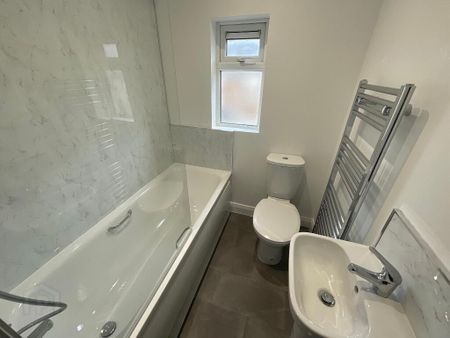 25 Northwood Drive, Belfast, BT15 3QP - Photo 2
