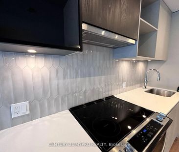 For Lease - 405 Dundas Street Unit# 716, Oakville, Ontario - Photo 5