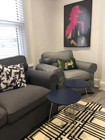 27 Furzehill Road - Photo 4