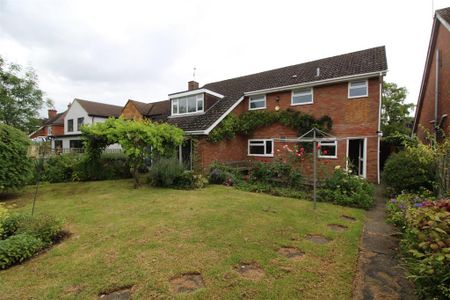 4 bedroom detached house to rent - Photo 5