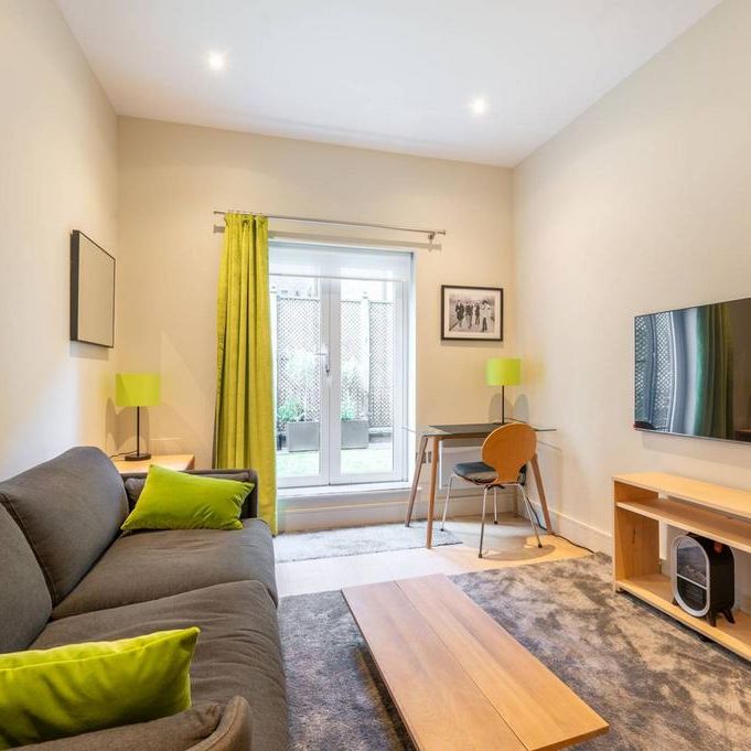 Studio to rent - Photo 1