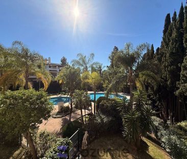 Casa o chalet de alquiler en C. Luis Morales, La Dama de Noche - La... - Photo 2