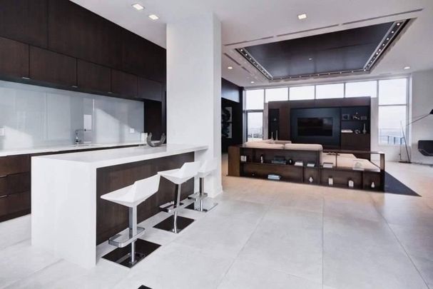 For Lease - 28 Avondale Avenue Unit# 710, Toronto, Ontario - Photo 1