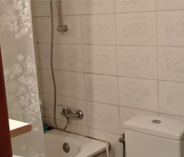 Piso de alquiler en Carrer de Marinel·lo Bosch, 115, Cementiri Vell - Photo 2