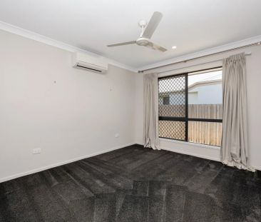 Stunning 4-Bedroom Home – Space, Style & Luxury Living! - Photo 2