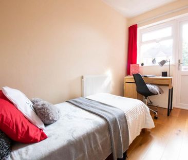 6 bedroom house to rent - Photo 5